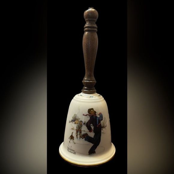 Norman Rockwell Gorham “ Gay Blades 1978 Christmas Bell - Picture 1 of 7